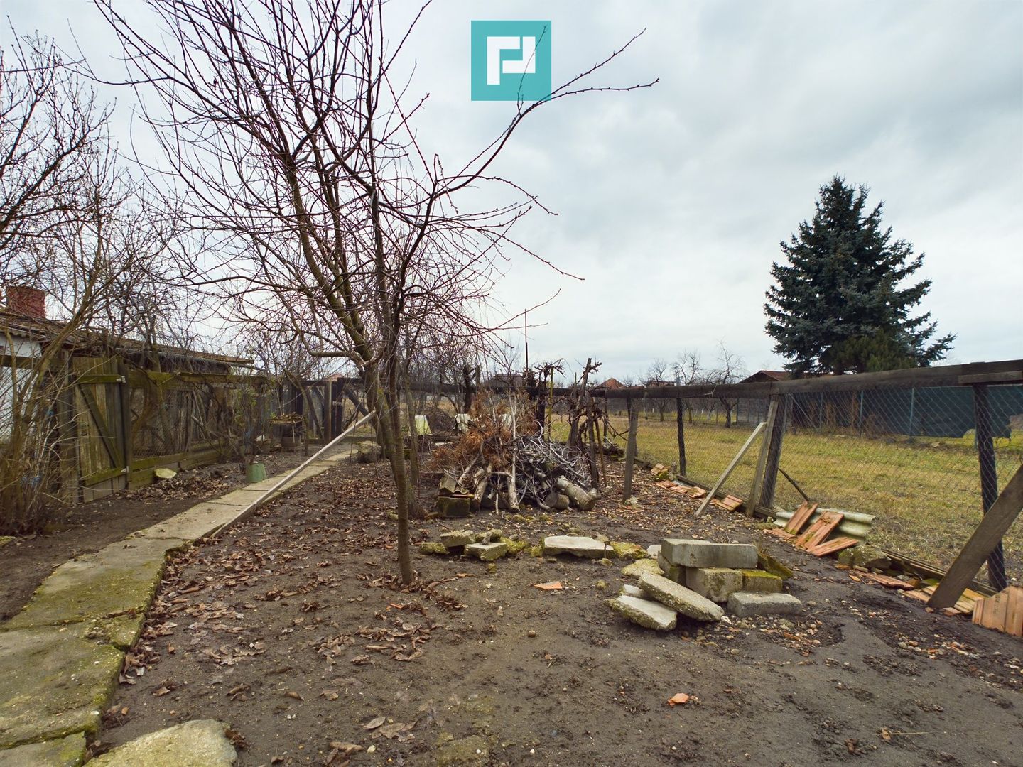 Casă cochetă de vânzare cu 3 camere în zona Gai - Poză 9