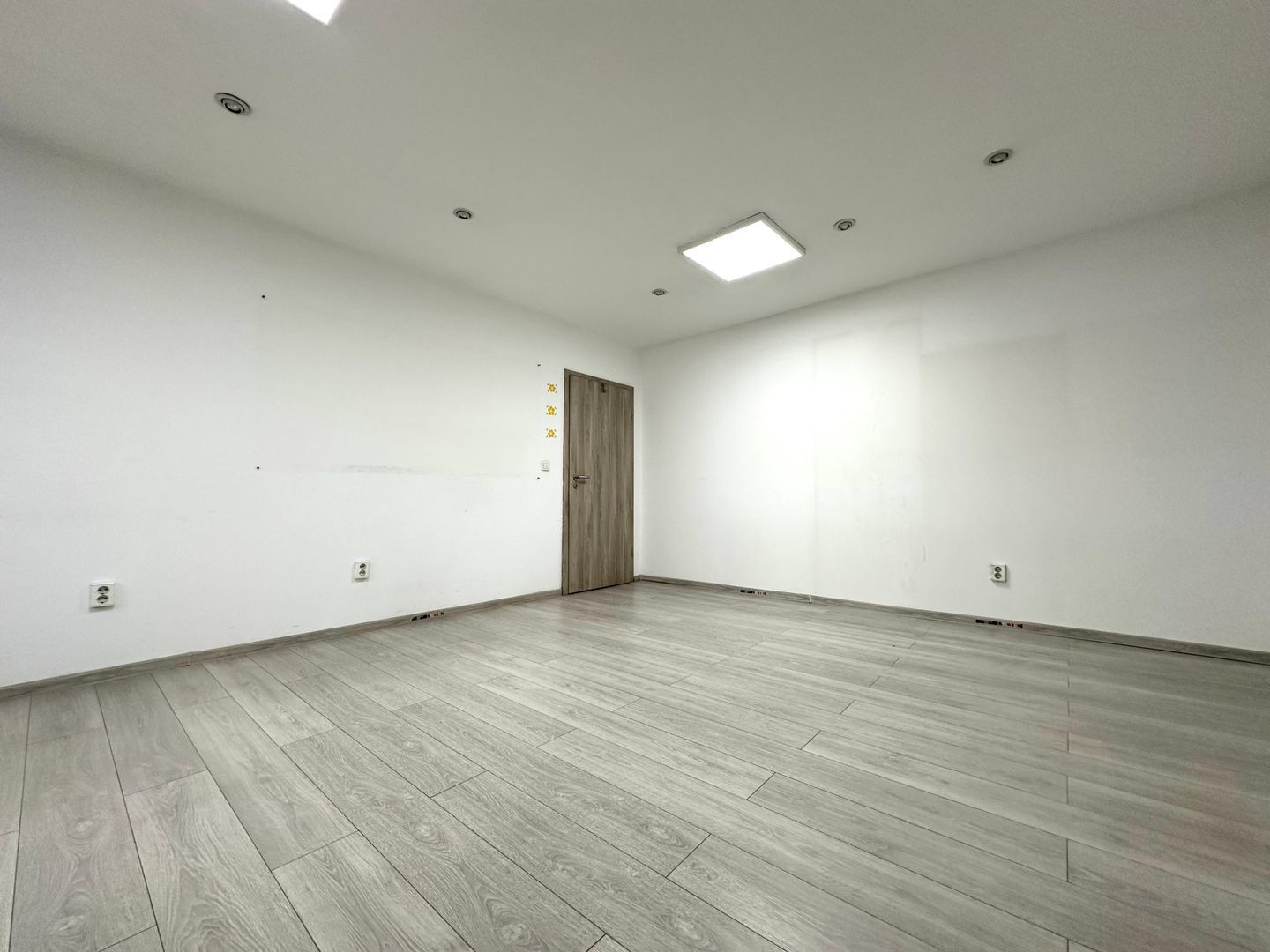 Spațiu birouri 92 mp, etaj 2, cu parcare inclusa – Brașov - Poză 3