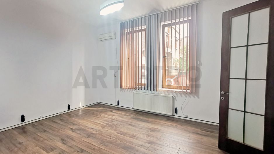 Zero comision, vila renovata 120mp Unirii birou sau clinica, 9' metrou - Poză 2