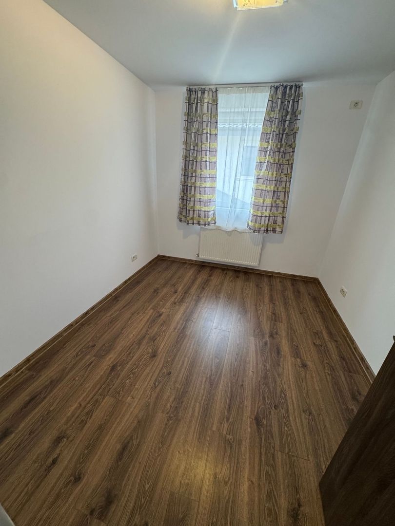 Casa Otopeni 23 august 4 camere, curte 250m - Poză 13
