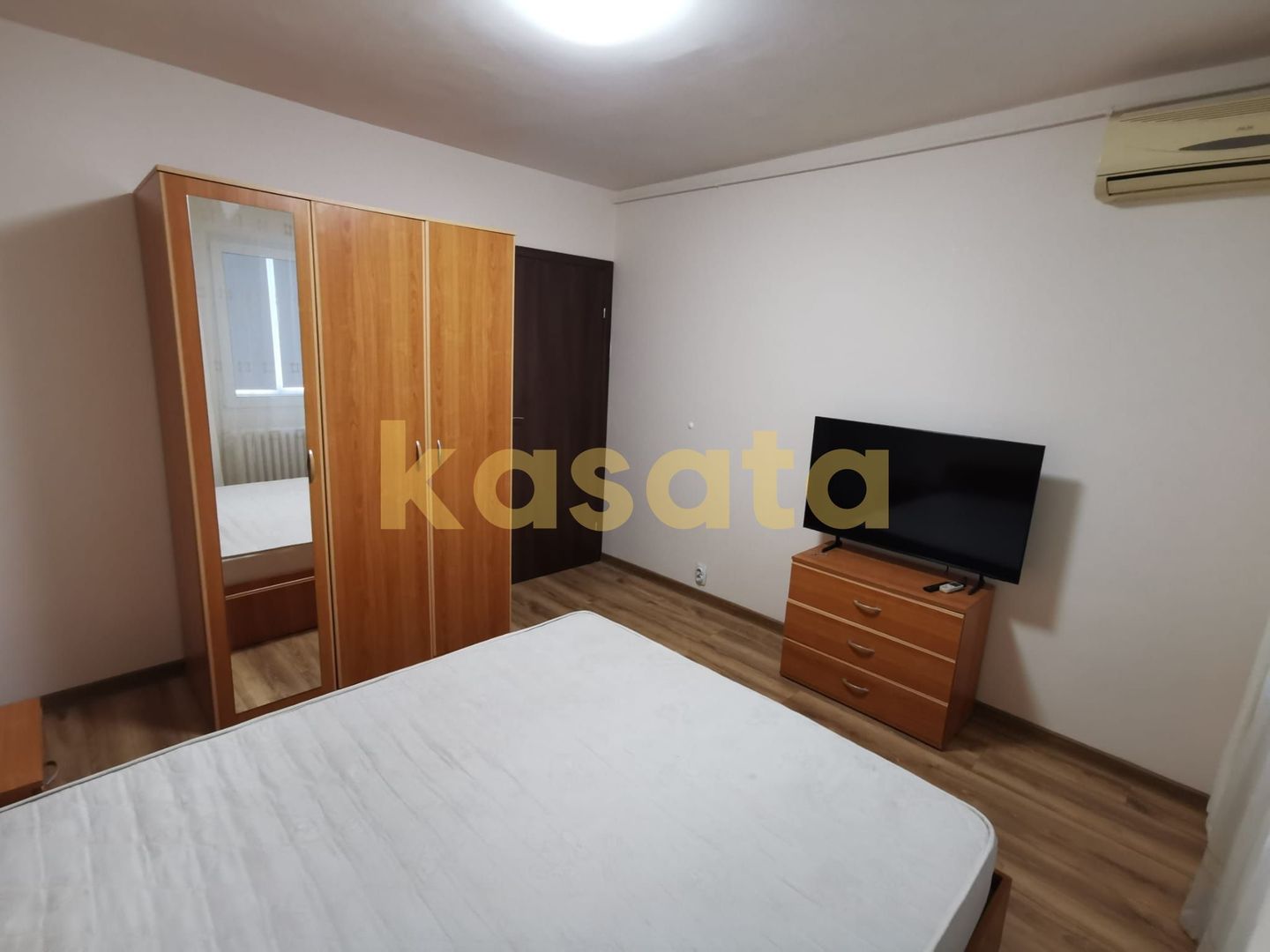Apartament 2 Camere | Renovat | 55mp | Balcon spatios I Metrou - Poză 9