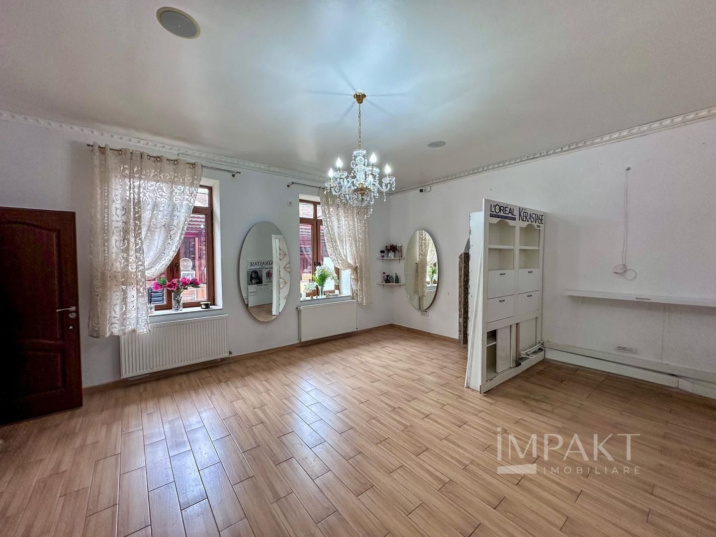 Spațiu comercial ultracentral, vad excelent, 7 încăperi - Poză 6