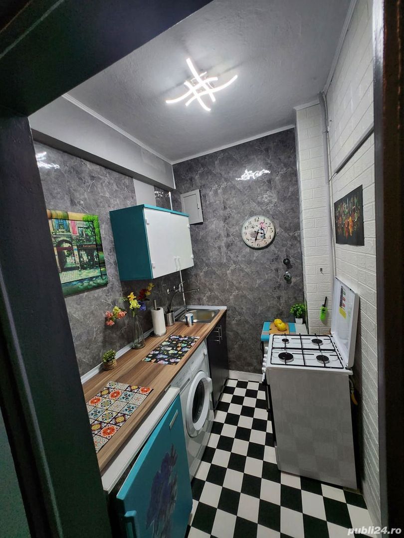 Garsoniera renovata, vedere Parcul Cismigiu, etaj 6 - Poză 3