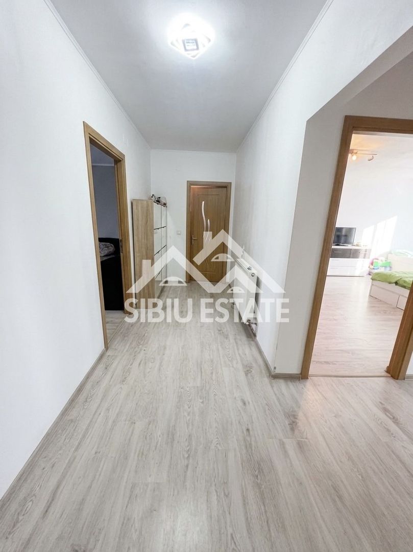 Apartament 2 camere | Balcon panoramic | Str. Rusciorului - Poză 2