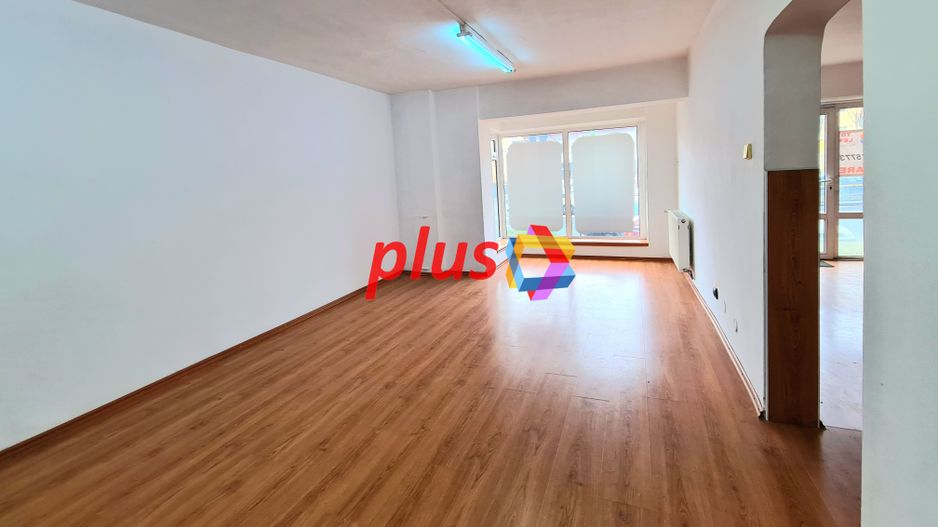 Spatiu comercial de vânzare cu vad Brașov - 57 mp # plus-imo.ro - Poză 1