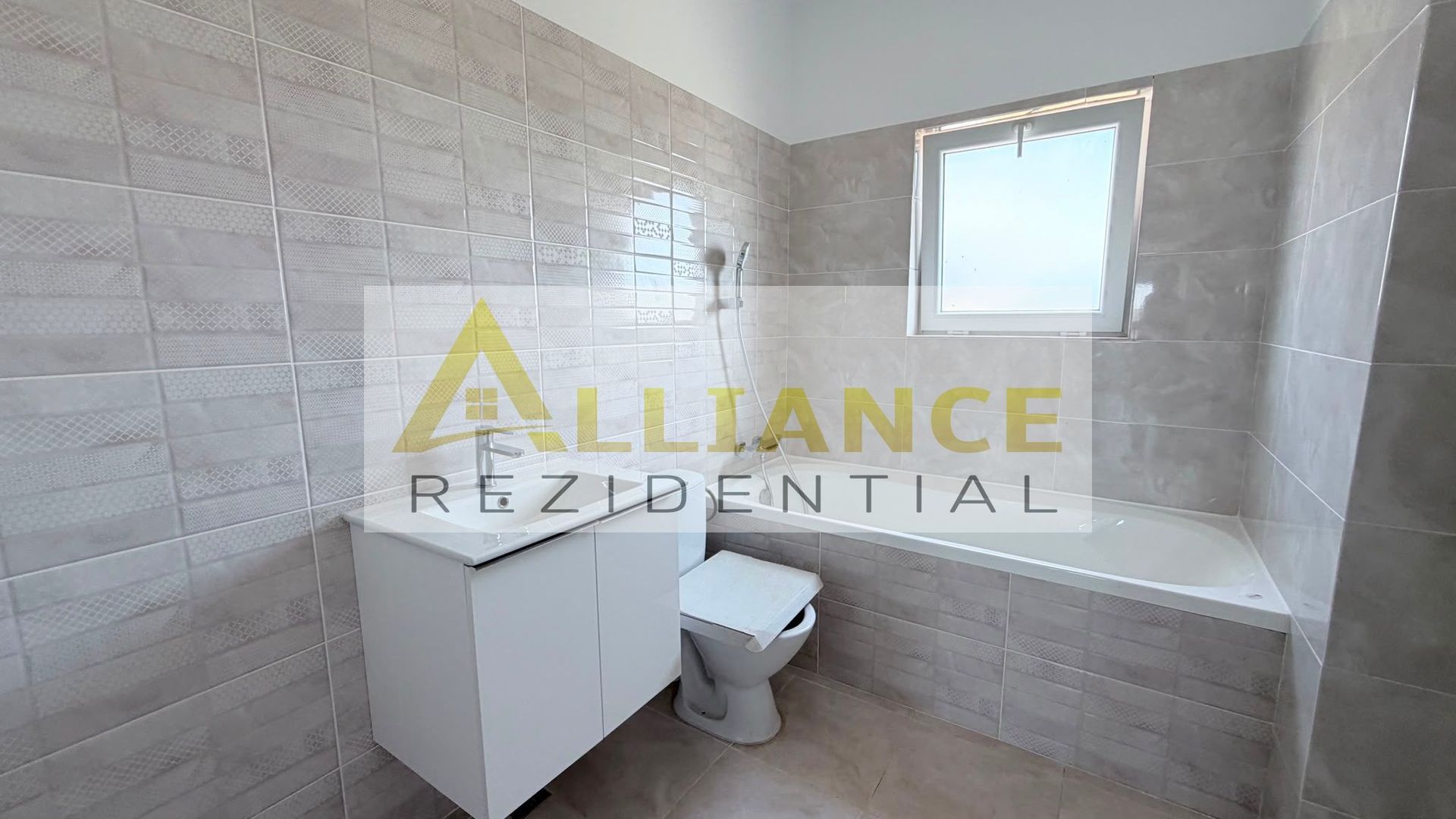 Duplex - 4 camere - 3 bai - 207mp teren - Poză 7