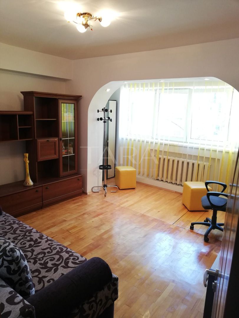 Apartament 3 camere de închiriat, Piața Cipariu - Poză 8