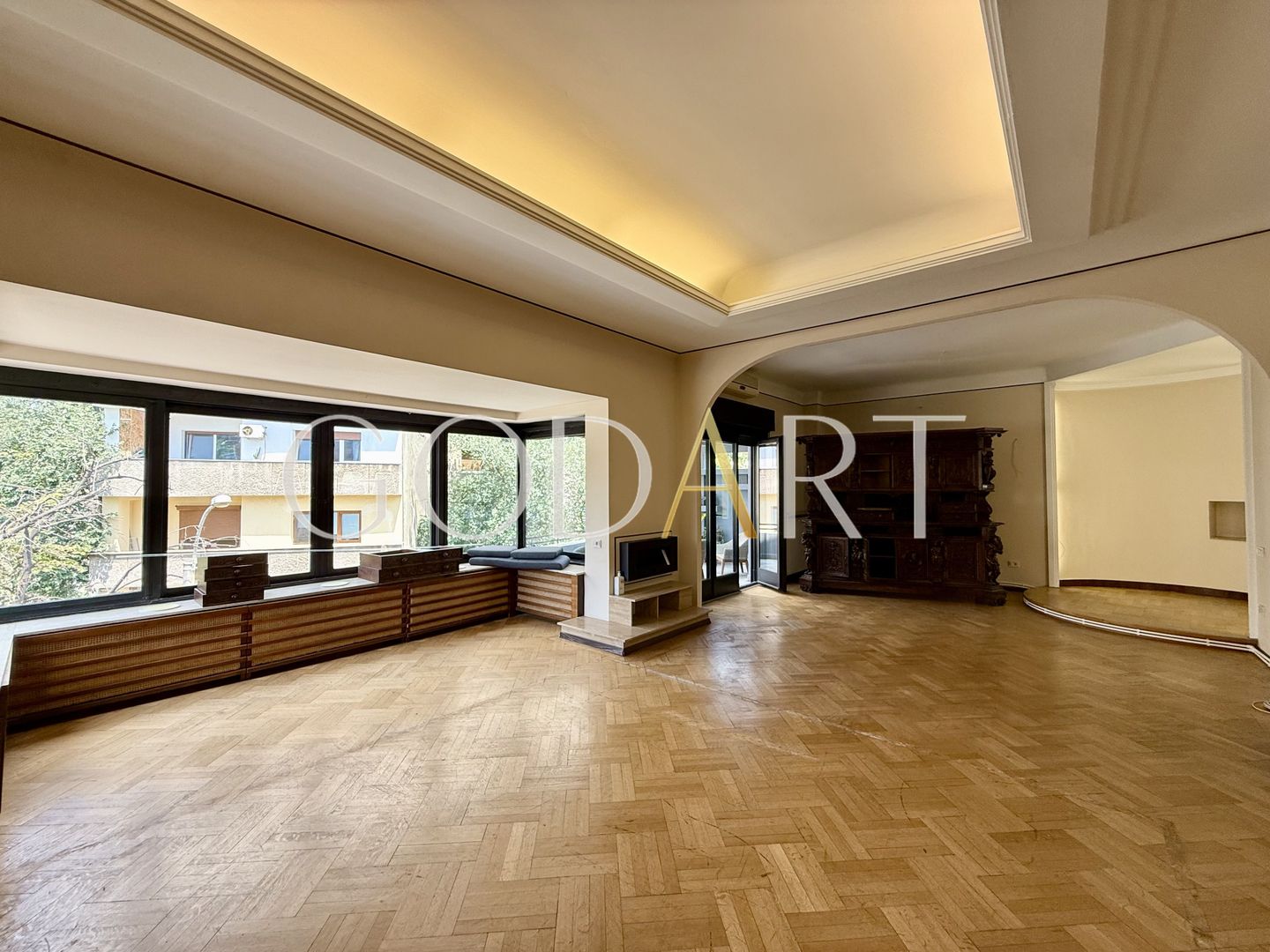 Apartament 5 camere | Central | 215.5 mp - Poză 2