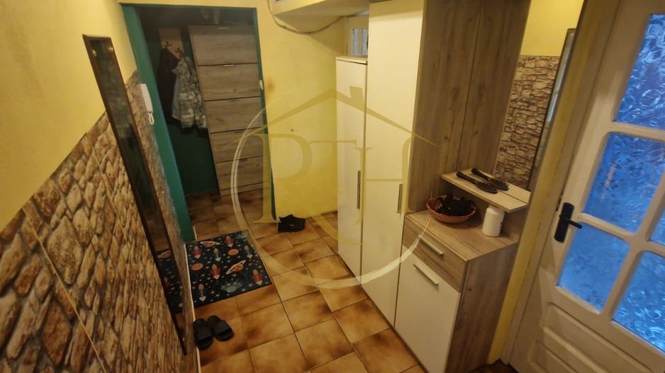 Vand apartament cu 4 camere in zona spitalul judetean,comision ,,0'' - Poză 13
