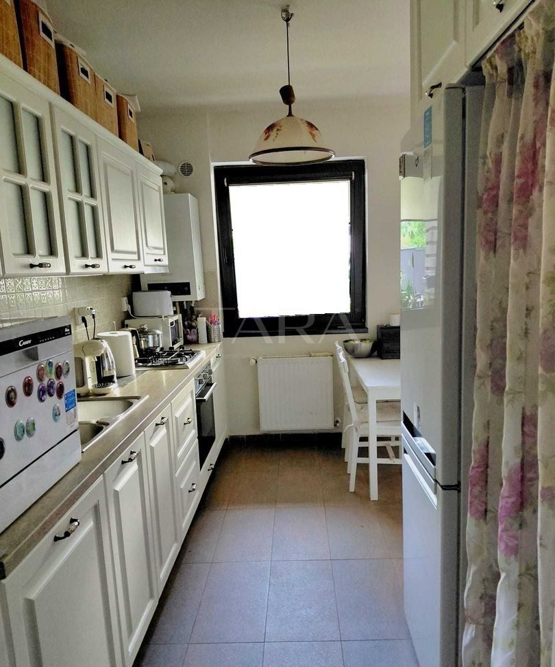 Apartament modern 3 camere cu terasă generoasă, zona Borhanci - Poză 3