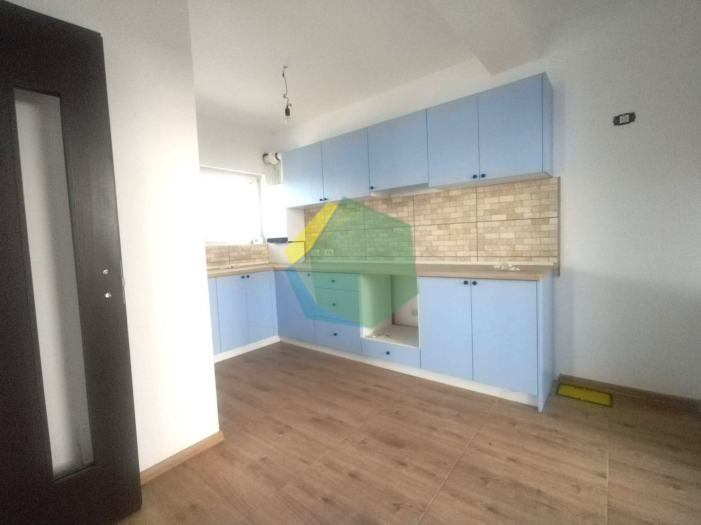 Casa duplex P+1 | Ideal pentru familie | Curte 170mp | Otopeni - Poză 2