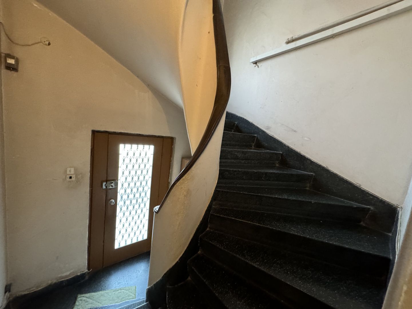 3 apartamente in Vila Primaverii 300 mp utili teren 250 mp - Poză 16