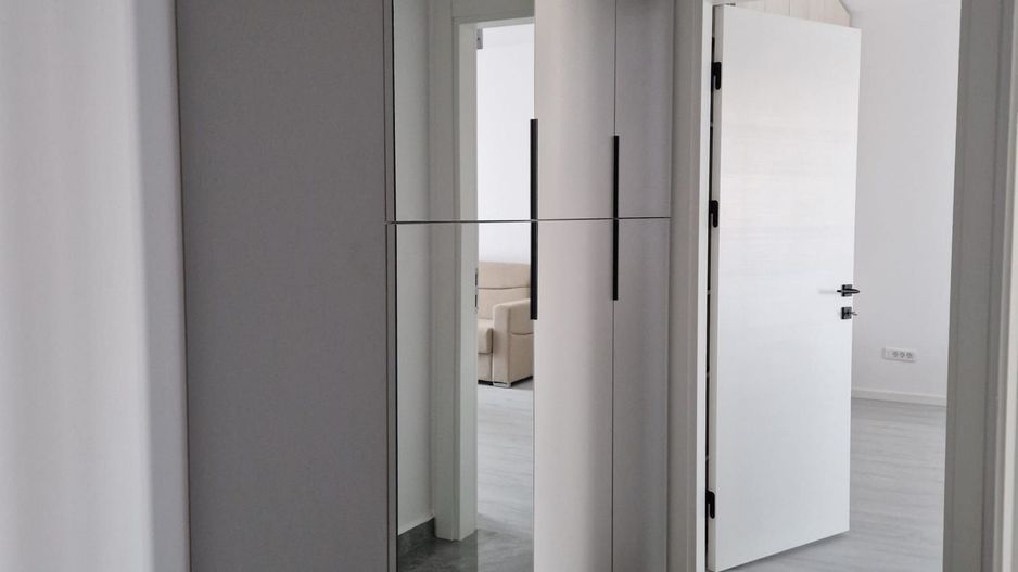 Apartament de lux cu terasa, complet utilat - Poză 12