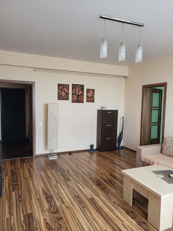 Apartament2 camere / Cartierul Latin/ Et 5/10 - Loc de parcare - Poză 1