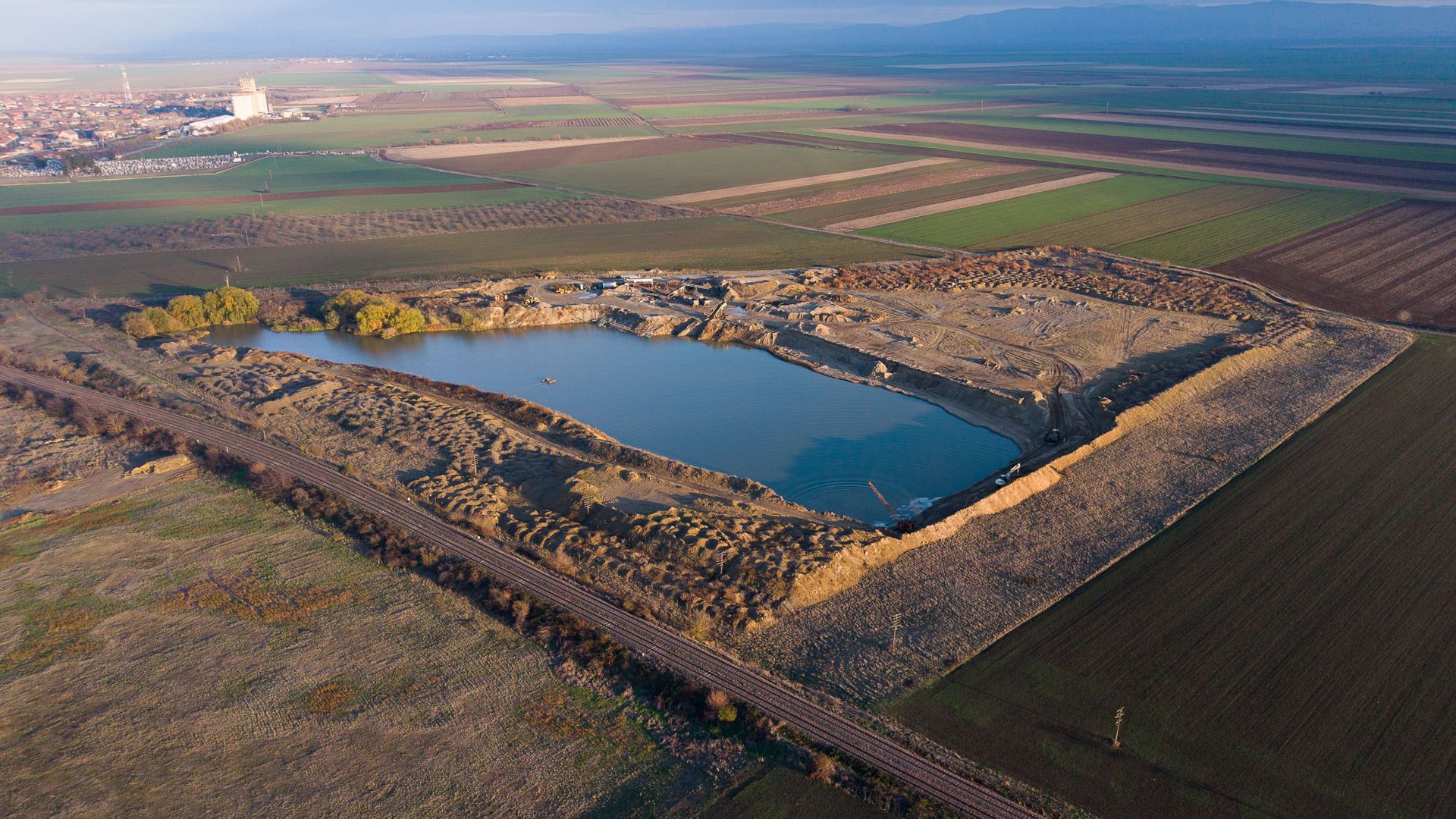 Balastieră în județul Arad cu teren de 12.5 ha - Poză 14