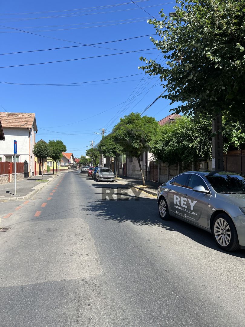 Casa singur in curte cartier Lazaret / Sibiu cu teren de 790 mp - Poză 3