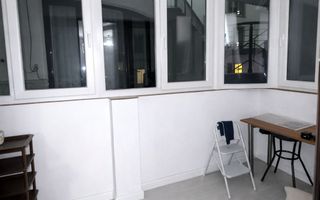 Piata Victoriei, 2 camere, centrala proprie. - Poză 2