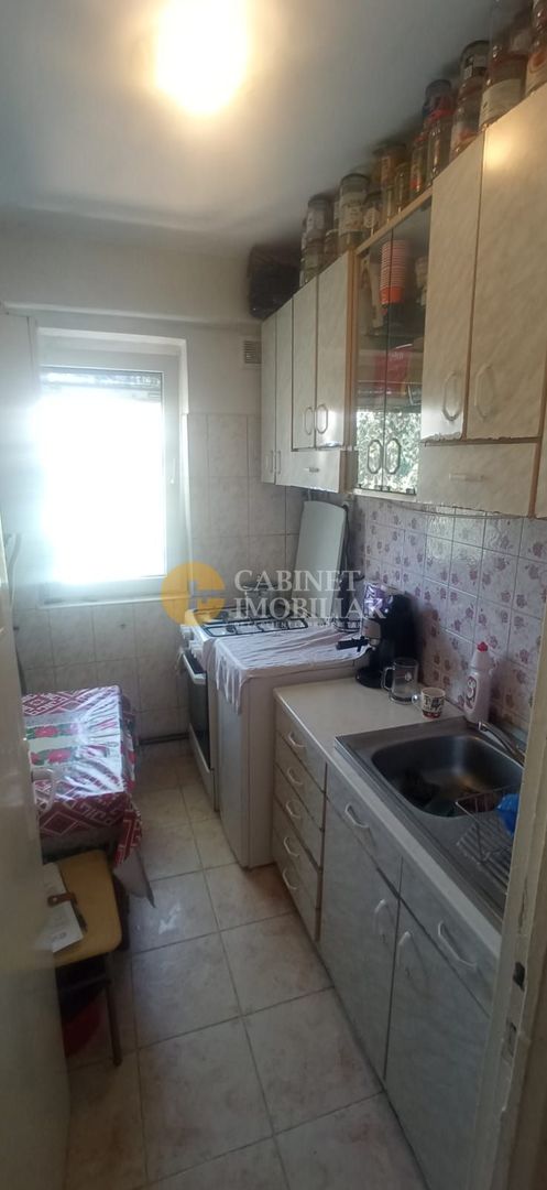 Apartament 2 camere decomandat - zona Alexandru cel Bun - Poză 5