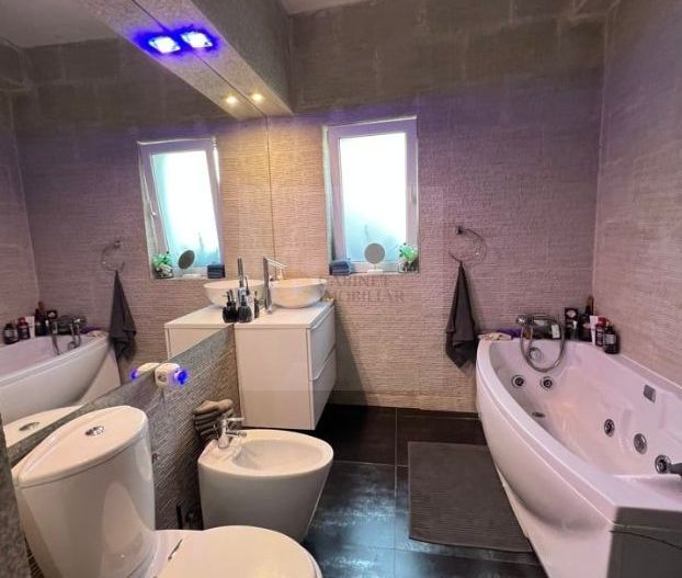 Apartament Tip Penthouse | 3 Camere | Terasă Panoramică | Universitate - Poză 9