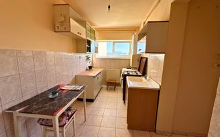 Apartament 2 camere 47,5 M² + balcon 7,5 M² cu priveliste Simeria - Poză 4