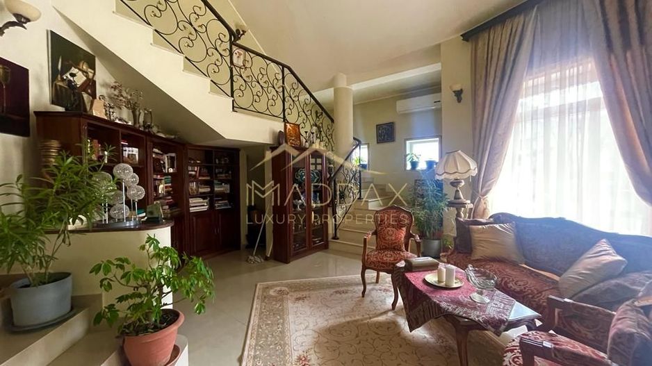 Vila superba**8 camere** Teren 1300 mp***Piscina+Sauna/Pipera - Poză 4