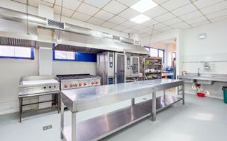 Spațiu industrial–afacere catering la cheie, teren&hală 750 mp S+P+1E - Poză 34