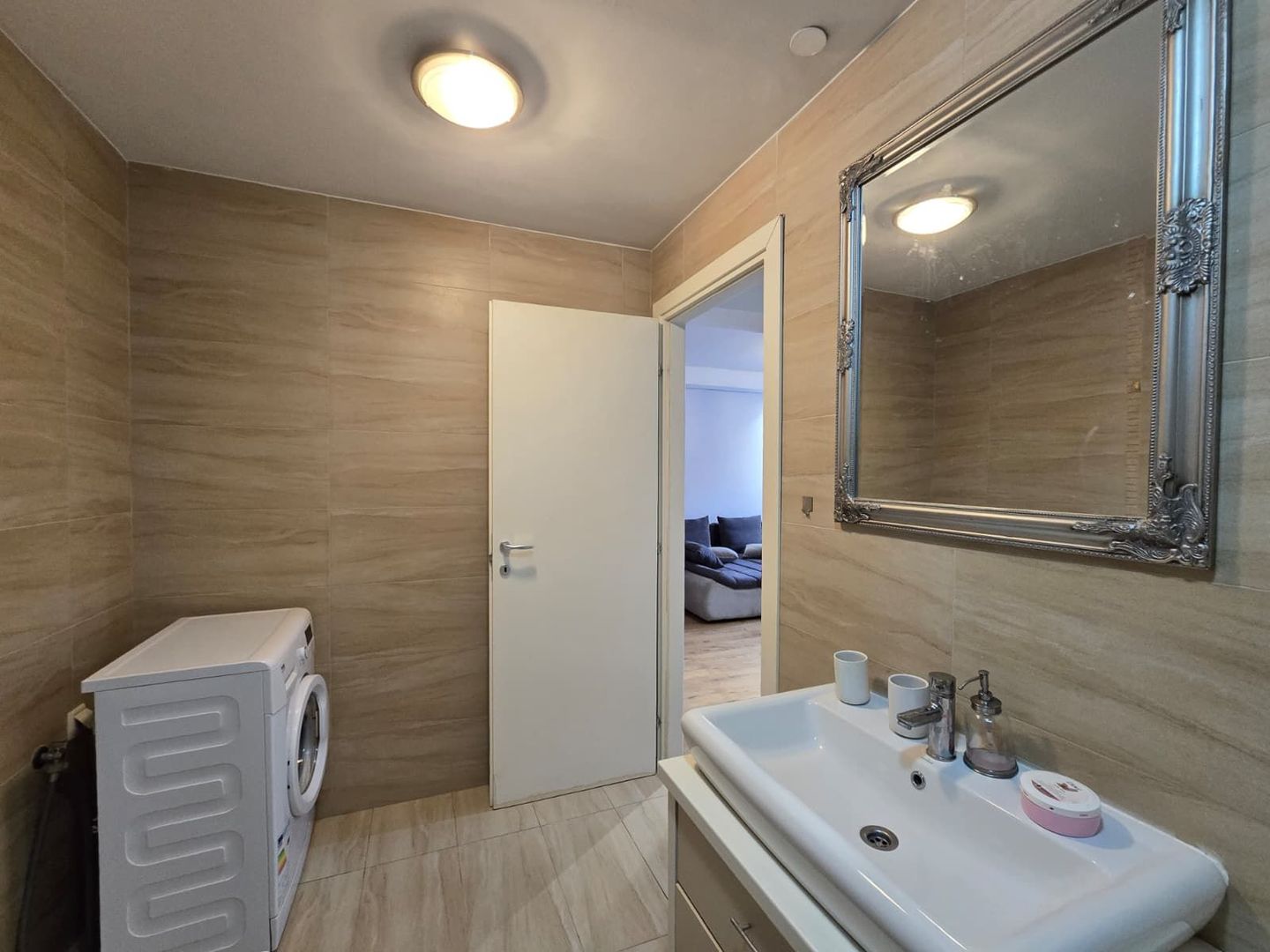 COSMOPOLIS - Apartament cu 2 camere tip studio, mobilat si utilat. - Poză 11