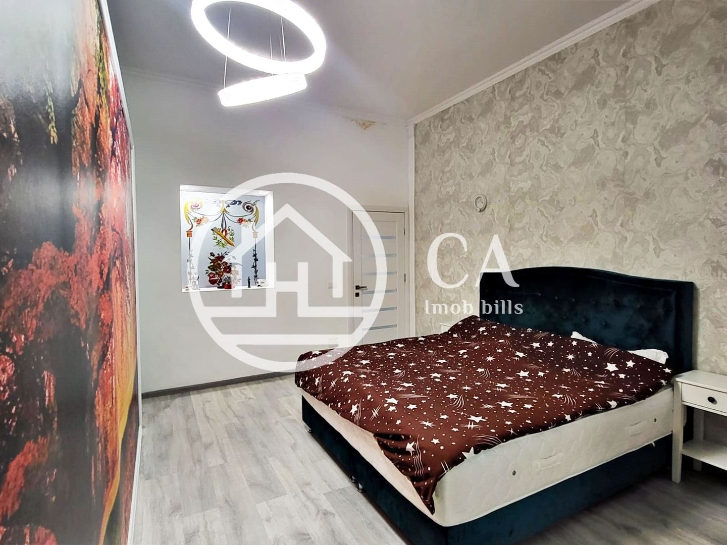 Apartament cu 4 camere de vanzare zona Ultracentrala, Oradea - Poză 1