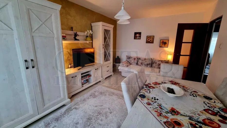 3 camere zona Kaufland, bloc de 4 etaje, retras - Poză 1