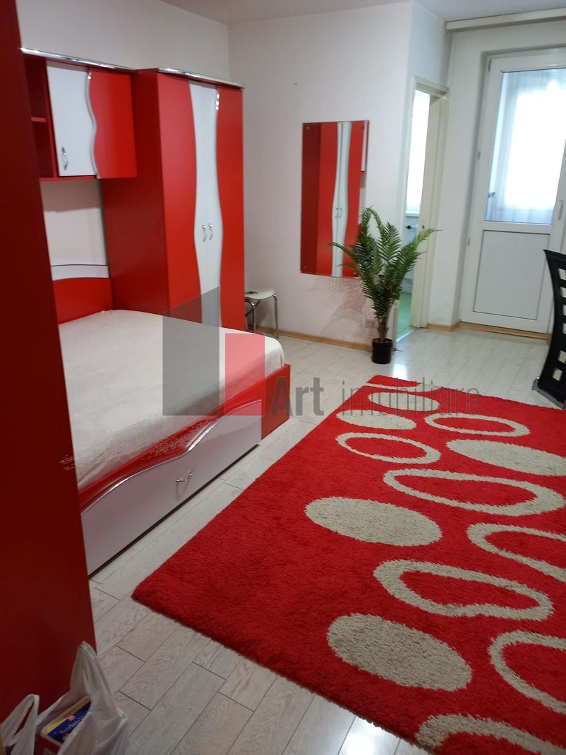 Garsoniera Drumul taberei mobilata si utilata - Poză 2