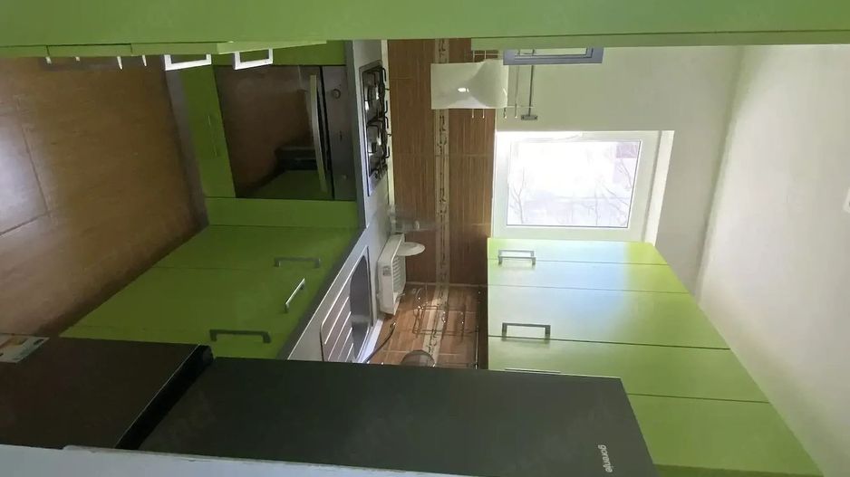 De închiriat Apartament 3 camere într-o vilă, zonă liniștită direct propietar - Poză 8