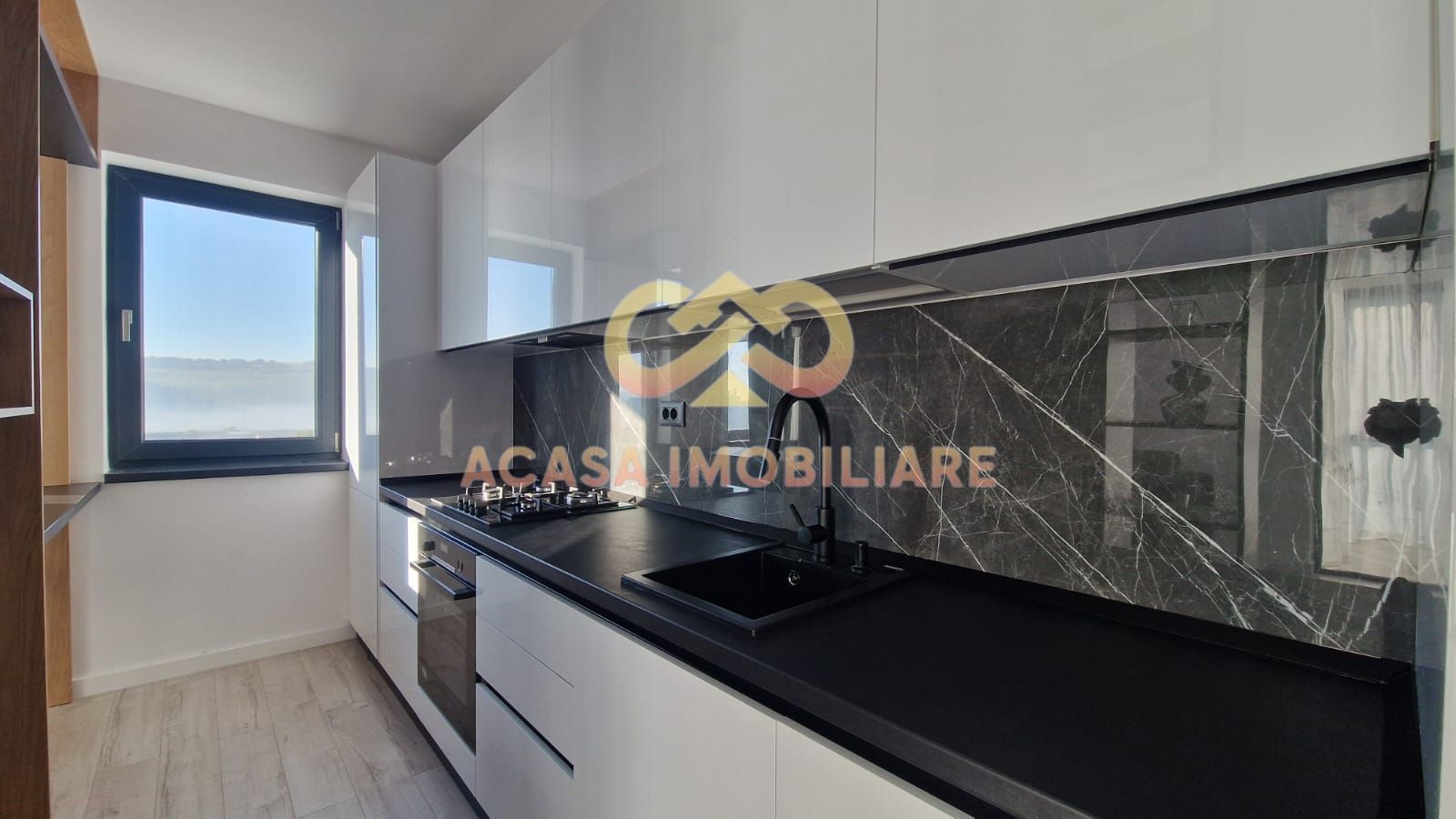 NOU CARTIER GALATA  APARTAMENT 3 CAMERE DEC. 92 MP - Poză 2