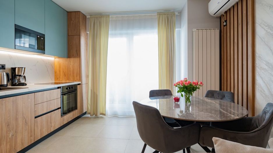 APARTAMENT 2 CAMERE–ALEZZI ODYSSEY-MAMAIA NORD |PARCARE INCLUSĂ| MOBILAT, UTILAT - Poză 2