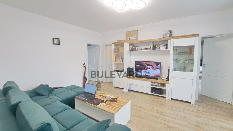 Apartament 2 camere, terasa de 15 mp, Centru! - Poză 3