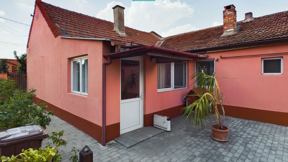 Casă cu 7 camere și 2 băi in Grădiște - Poză 20