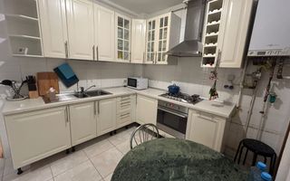 3 Camere Ultracentral 2 minute de Metrou Univestitate - Poză 7