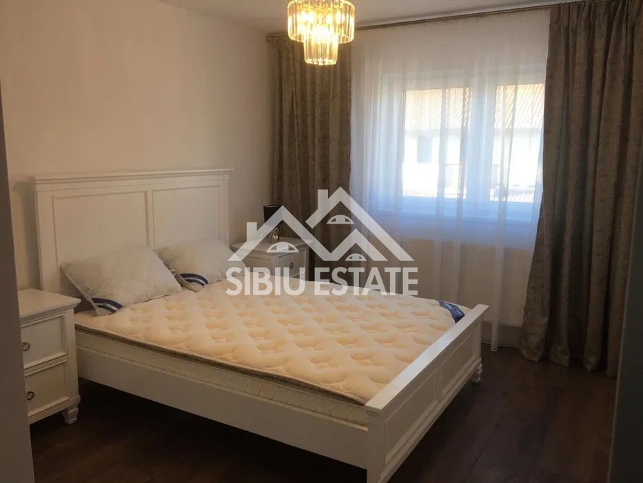 Casa 4 Camere 2 Bai Balcon si Terasa 21mp, mobilata si utilata - Poză 4