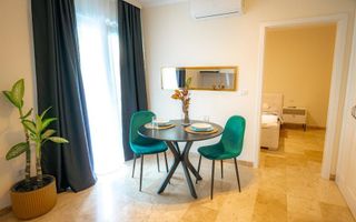 VAND 1/2 CLADIRE CU 6 APARTAMENTE - Poză 7