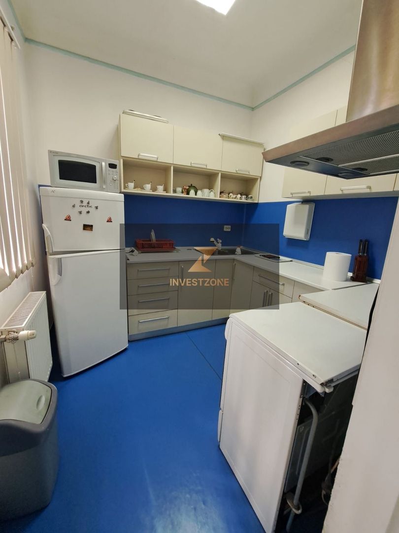 Proprietate 450 mp pe Calea Clujului cu teren de 787mp in Oradea - Poză 17