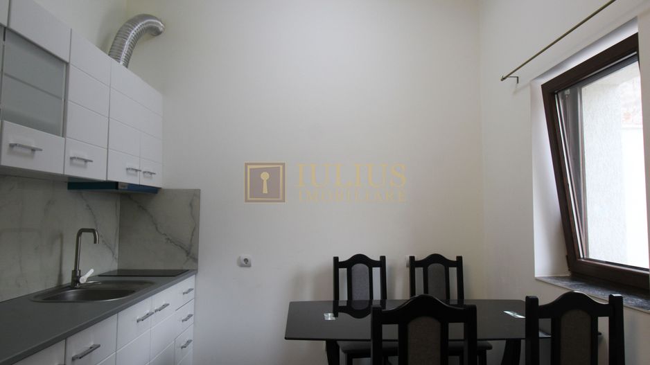 Apartament utilat  modern , situat la parter, curte coumuna privata - Poză 2
