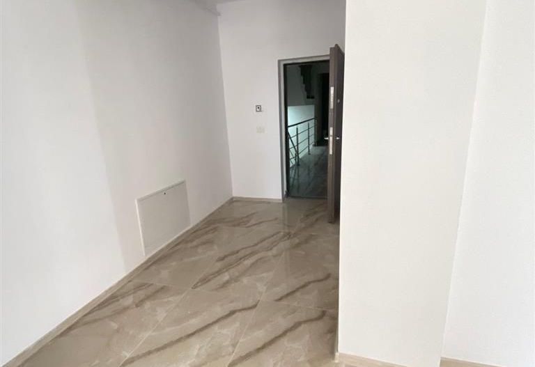 Apartament 2 camere bloc nou open space loc de parcare parter - Poză 7