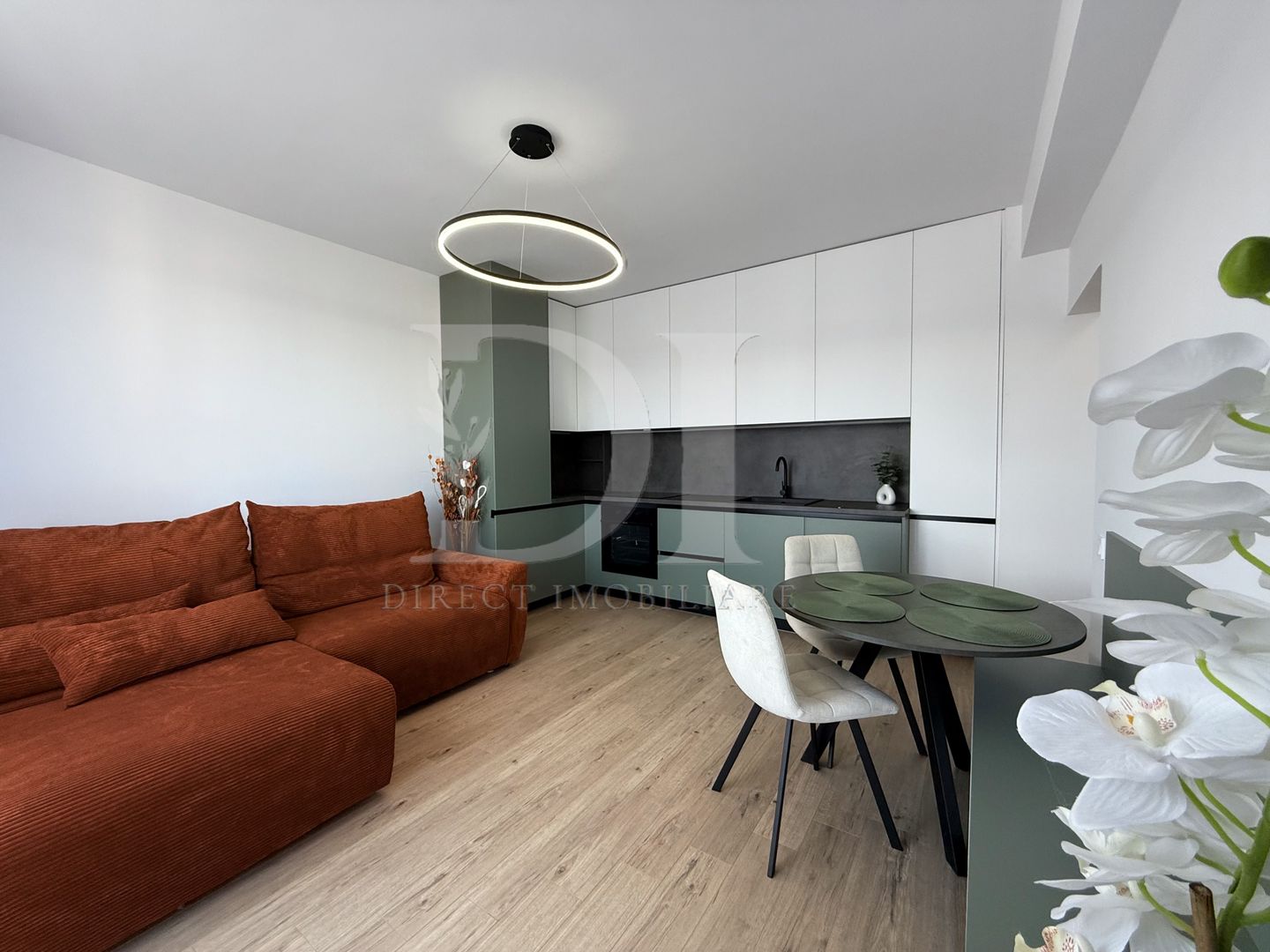 Apartament la cheie / doua camere / Zona Terra - Poză 2