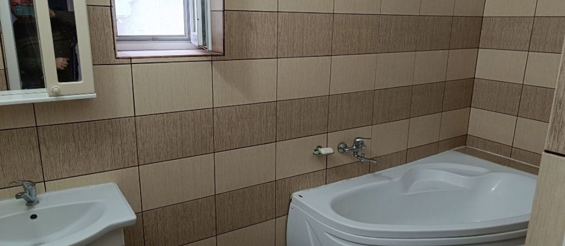 BRASADAS vinde casa cu 3 camere teren 360mp in zona Burdea. - Poză 2