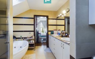 Casă pe Strada Oituz - Poză 36