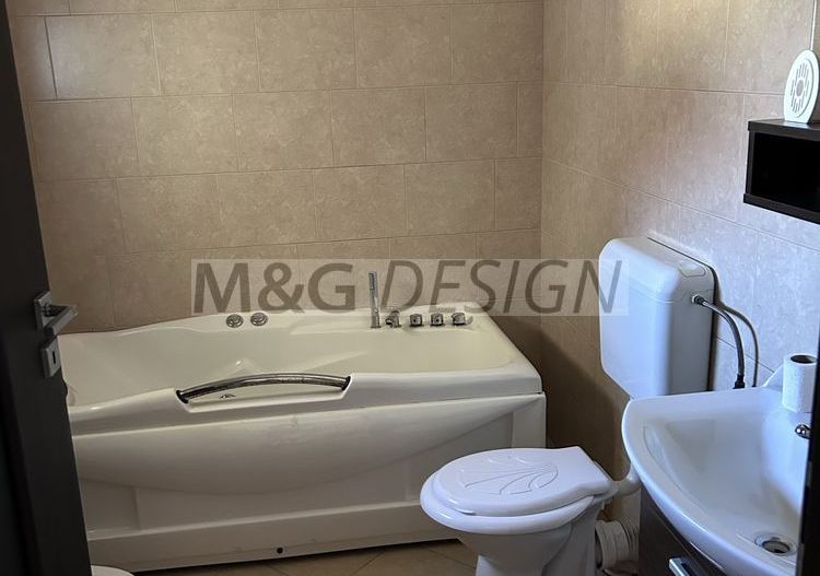 Apartament  2 camere Sagului cu scara interioara - Poză 8