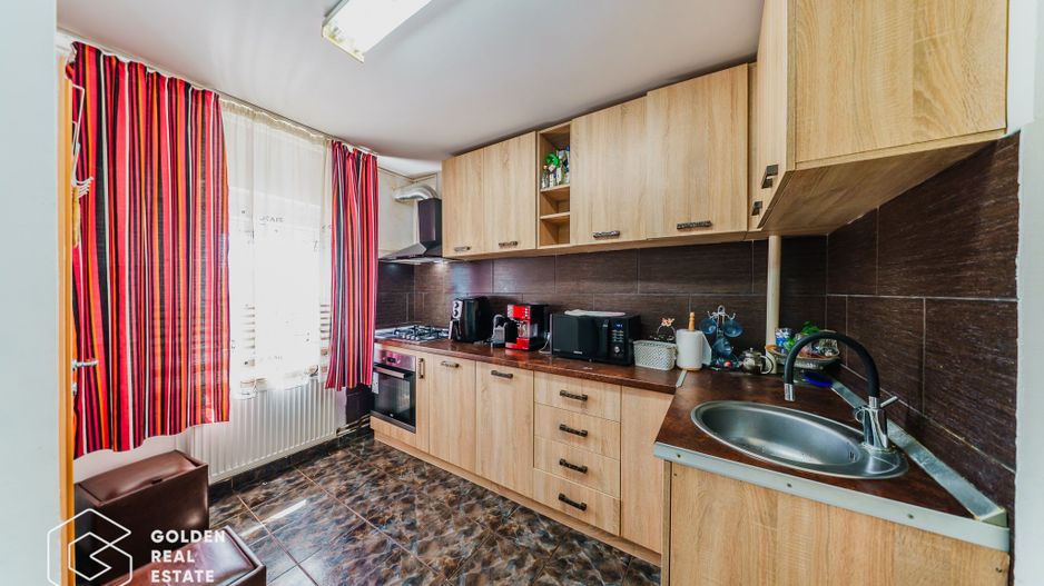 Apartament 3 camere, decomandat, Confectii, comision 0% - Poză 5