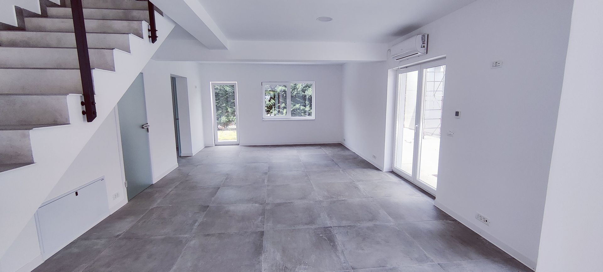 SPATIU BIROURI 180 MP , PRIMA INCHIRIERE , GIROC - Poză 2