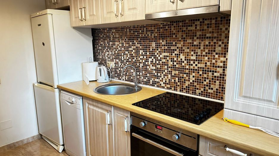 EXCLUSIVITATE. Studenti UMF. ULTRACENTRAL, Platinia Elite Residence. - Poză 9