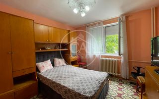 Apartament de vânzare cu 3 camere în zona Dacia, Oradea - Poză 6