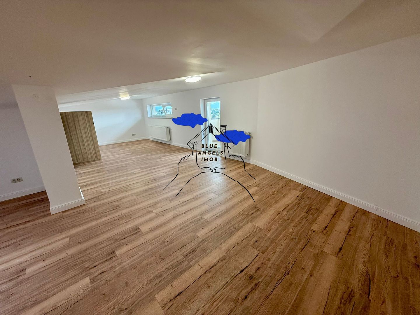 Spatiu  148mp pretabil pentru birou, la mansarda unui bloc Vivamus - Poză 5